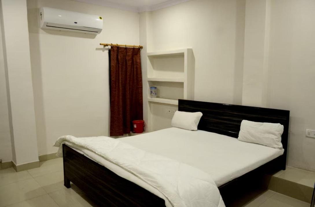 Hotel Atithi Niwas Allāhābād Junction Exterior foto